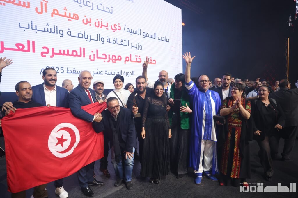 المنصة 100