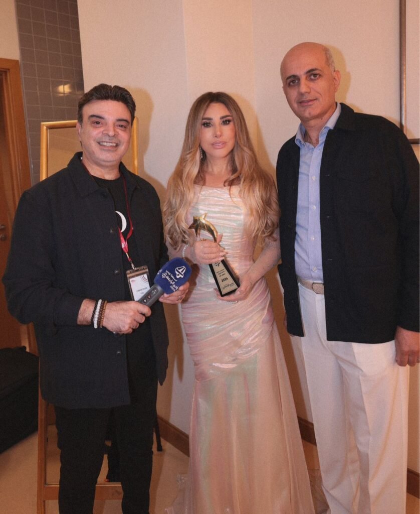 المنصة 100