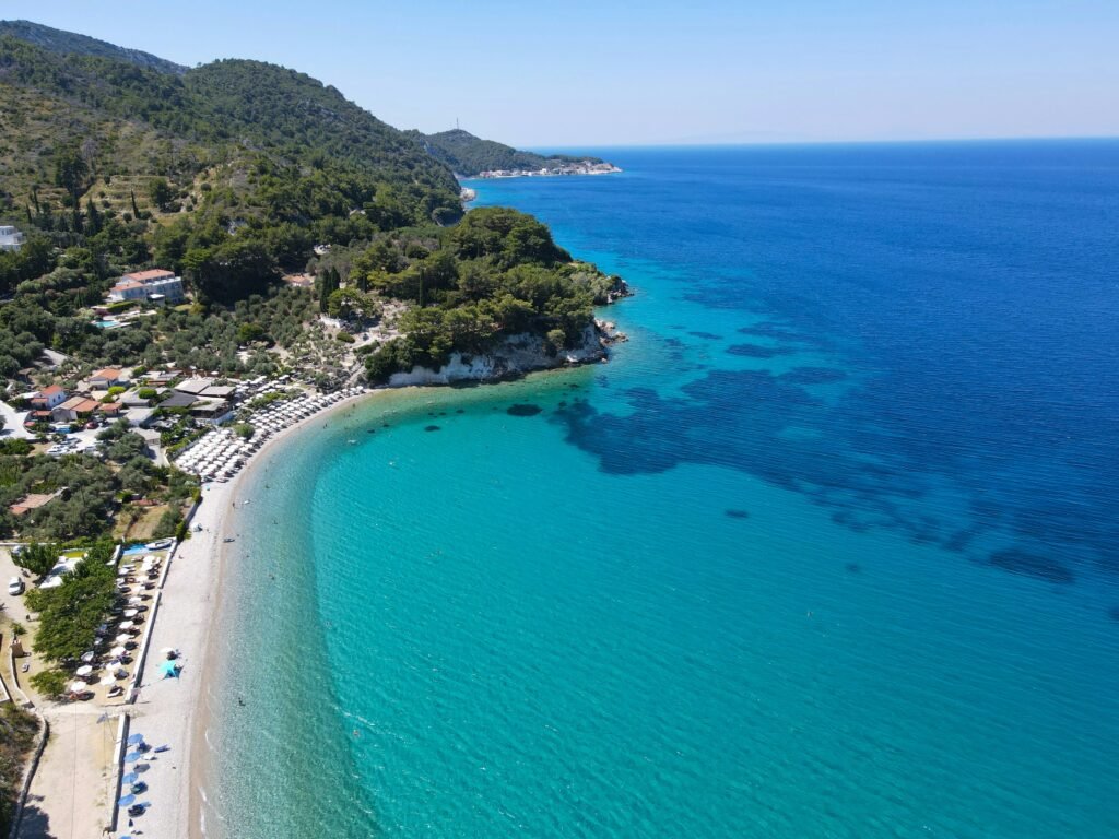 dimitris-kiriakakis-AzTTnz6ZgpA-unsplash-1024x768 انتبه من برك السباحة في اليونان لماذا؟