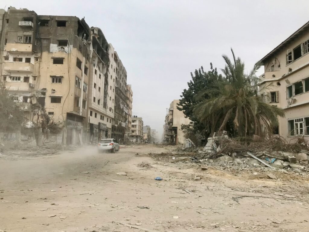 المنصة 100
