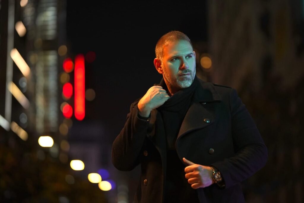 رامي-خليل-1-1024x682 رامي خليل يبرز رومانسيته بجديده المصوّر "ما بتعنيلي شي" من إنتاج "A2B"