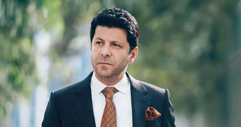 المنصة 100 