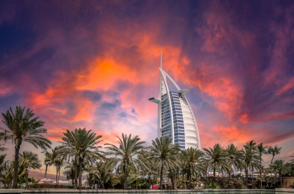 المنصة 100