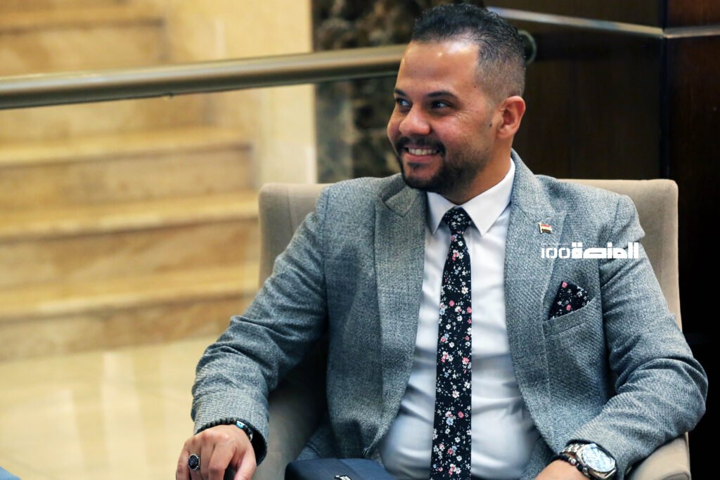 المنصة 100 