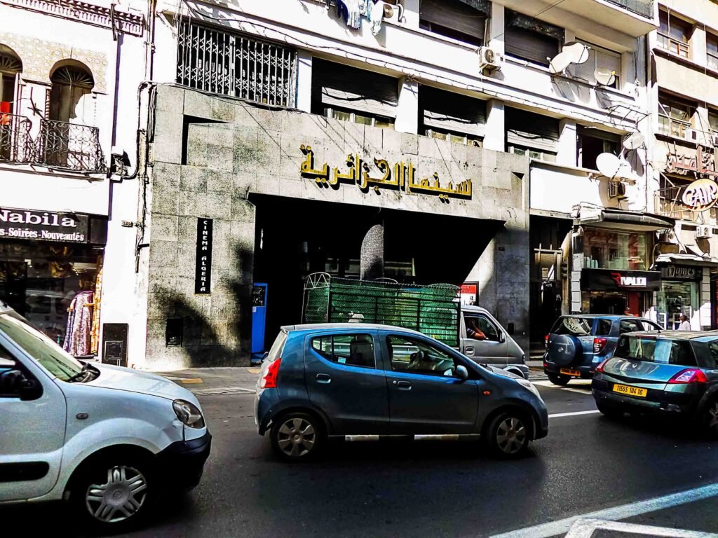المنصة 100 