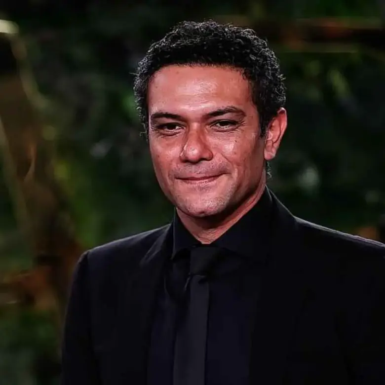 المنصة 100