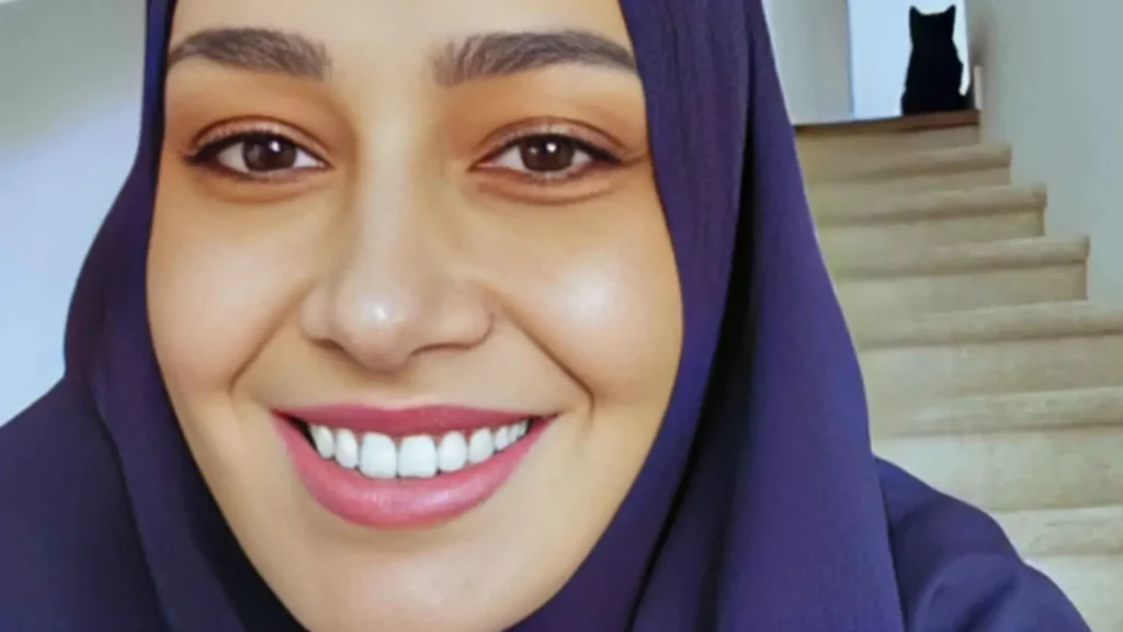 هل توصف علاقة حلا شيحة الحجاب بـ "شيزوفرينيا"؟