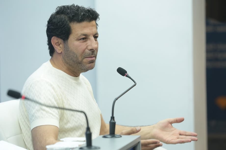 المنصة 100