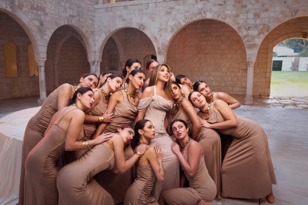 "زين الزين" تحصد الملايين لنجوى كرم