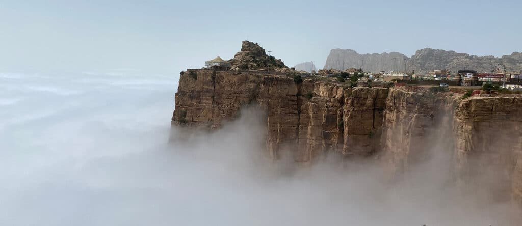 لعشاق-المغامرة-6-1024x444 لعشاق المغامرة .. أفضل وجهات Hiking في أبها