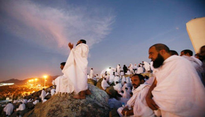 وقفة-عرفات1 فلكيًا.. موعد وقفة عرفات وأول أيام عيد الأضحى 1446