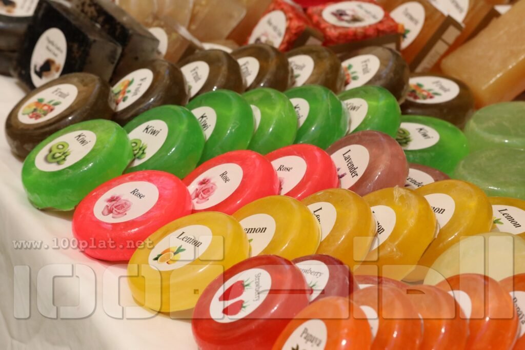 Image00037-1024x683 الأردن.. سوق جارا منصة للإبداع العماني- صور
