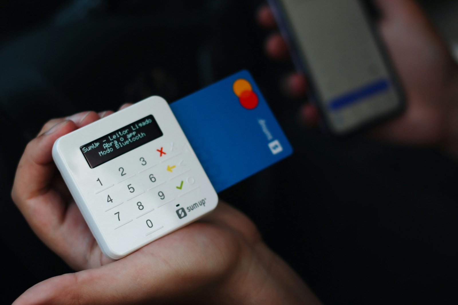 20 تطبيقًا خطيرًا تسرق أموالك الرقمية