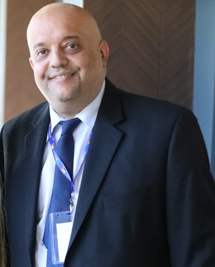 المنصة 100
