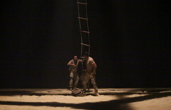 المنصة 100