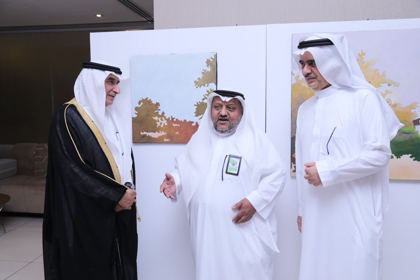 افتتاح معرض تشكيلي مشترك للفنانين خالد بايونس وعبدالله القثامي بمكة المكرمة