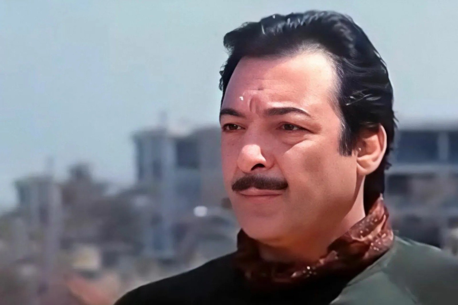 رشدي أباظة أيقونة الكاريزما العربية ونموذج النجم الذي هزم الزمن