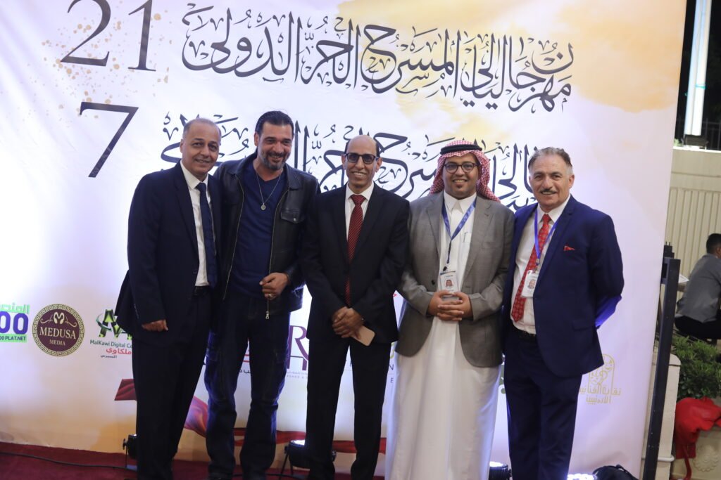المنصة 100 