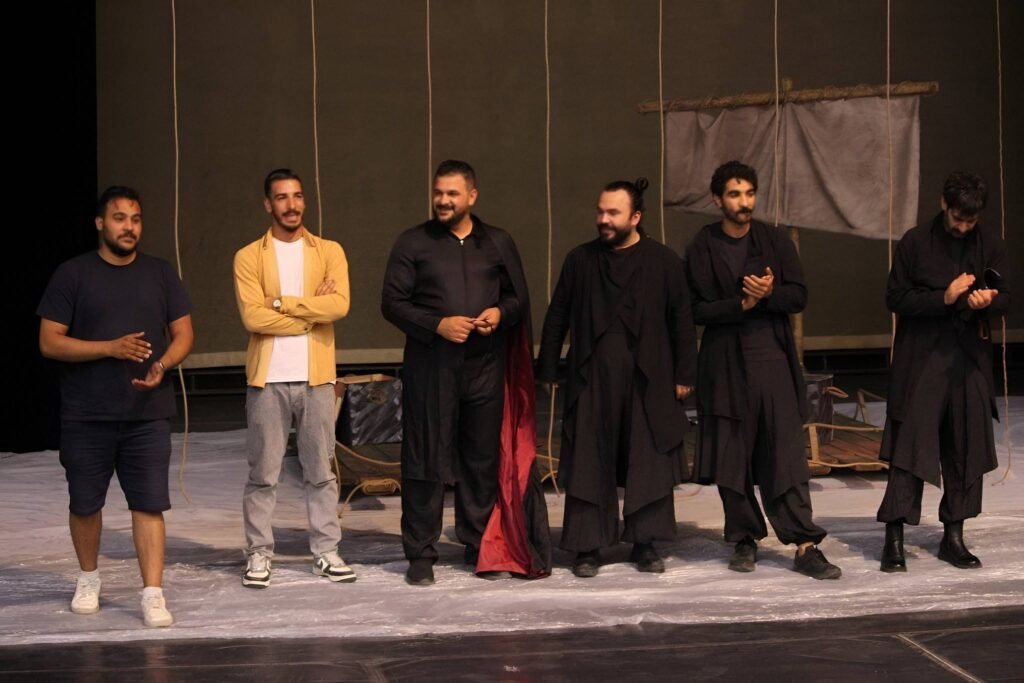 المنصة 100