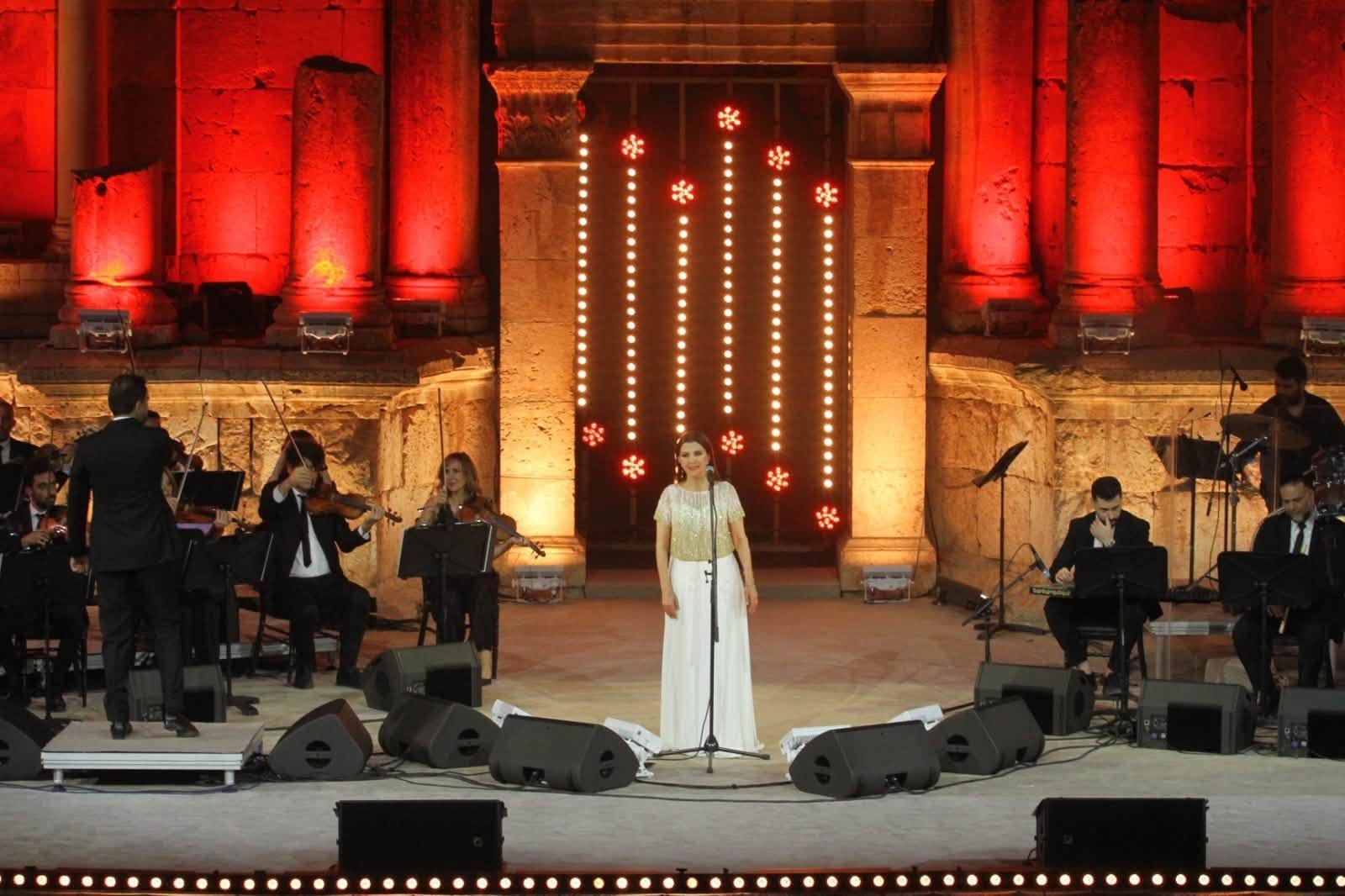 المنصة 100 