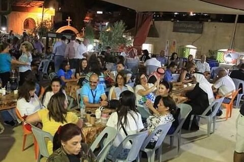 المنصة 100 