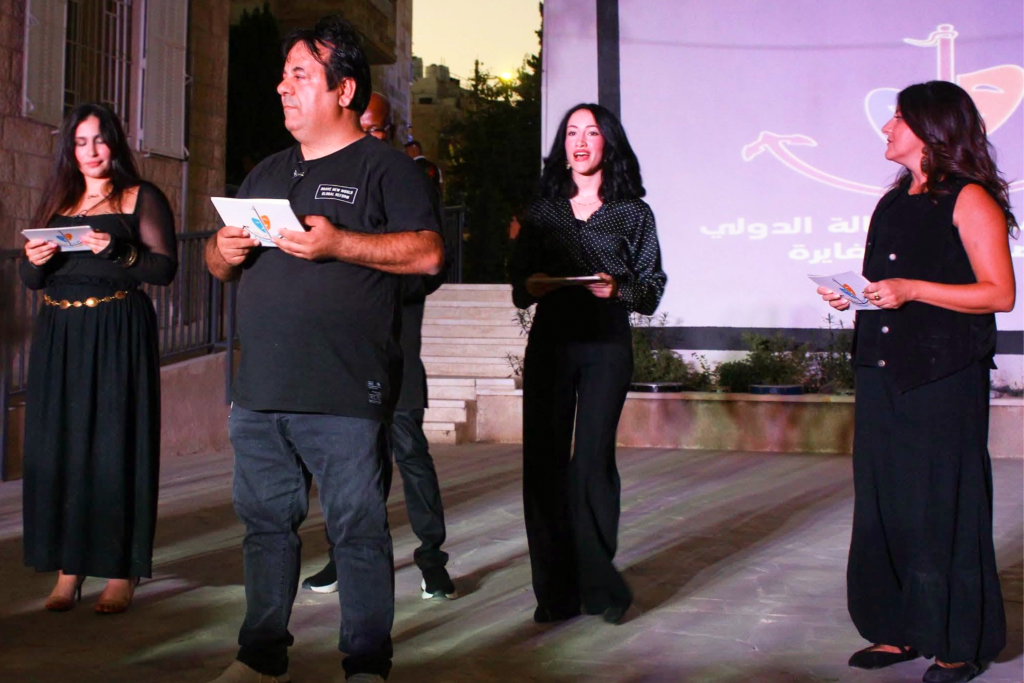 المنصة 100 