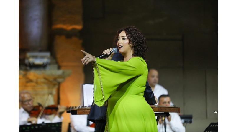 المنصة 100 