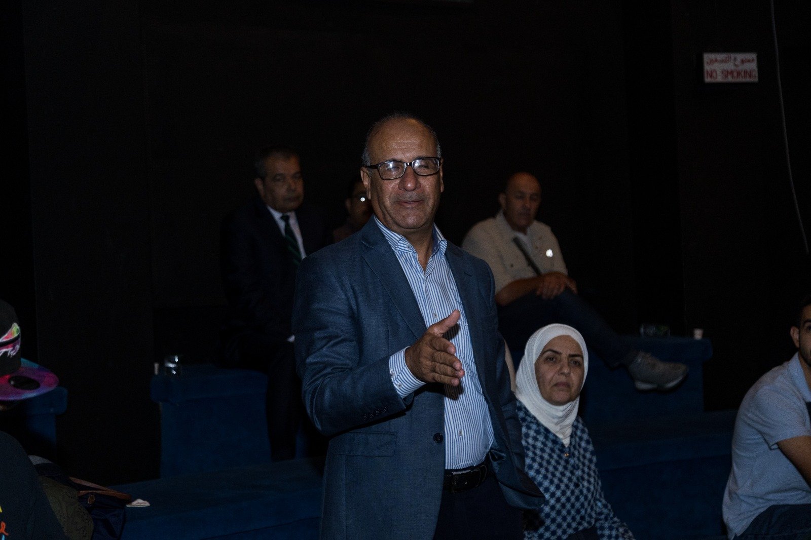 المنصة 100 