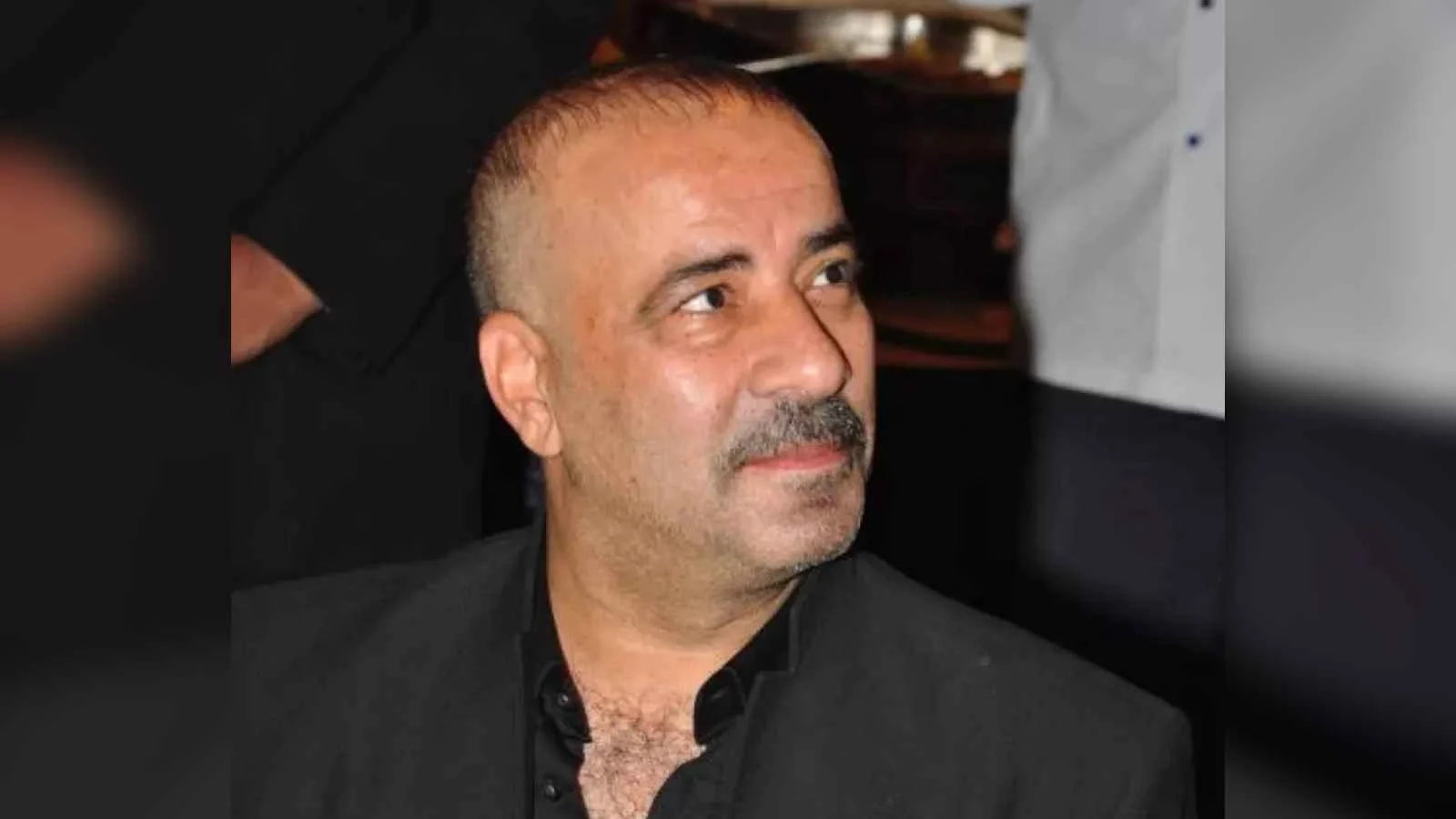المنصة 100 