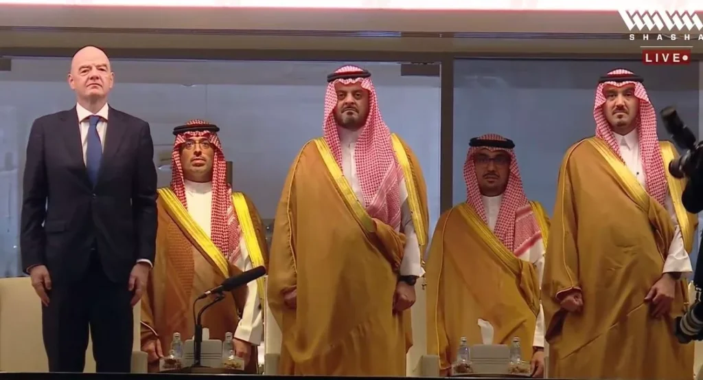 المنصة 100
