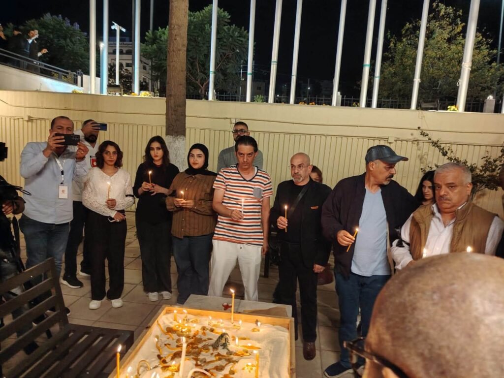 المنصة 100
